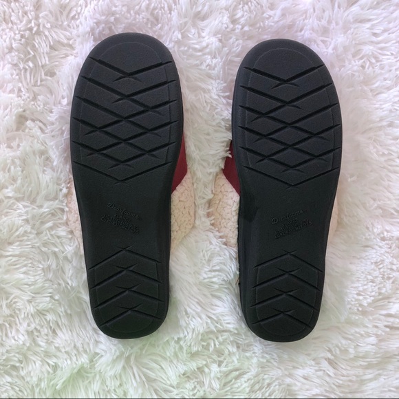 Dearfoams | Burgundy Microsuede Clog Slippers - Picture 6 of 8